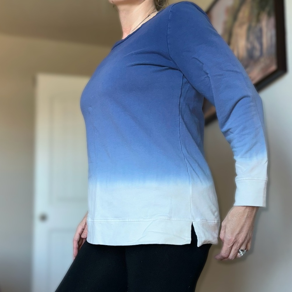 D&Co. Blue and White Ombre Women's Top - XS - Picture 3 of 7